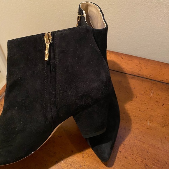 J McLaughlin Black Booties - Picture 2 of 4